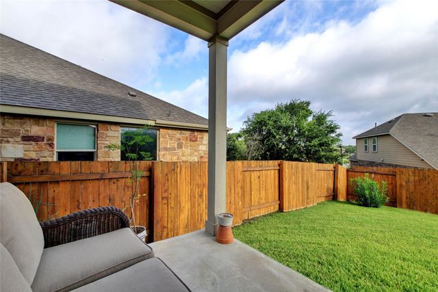 2004 Autumn Run LN, Round Rock, TX 78665