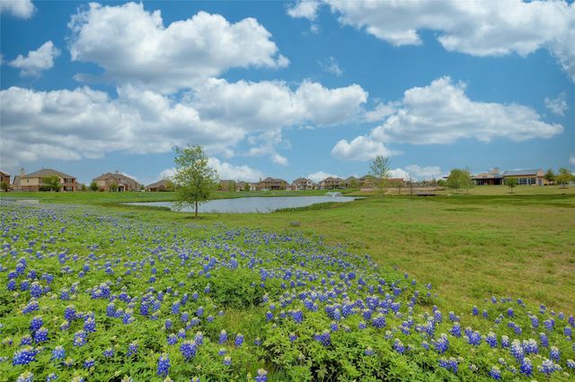 2004 Autumn Run LN, Round Rock, TX 78665