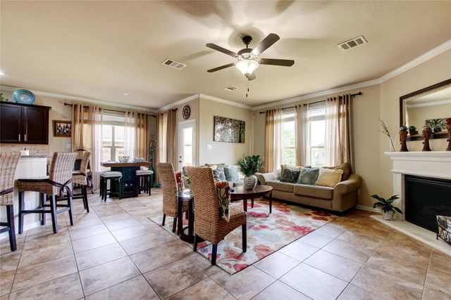 2004 Autumn Run LN, Round Rock, TX 78665