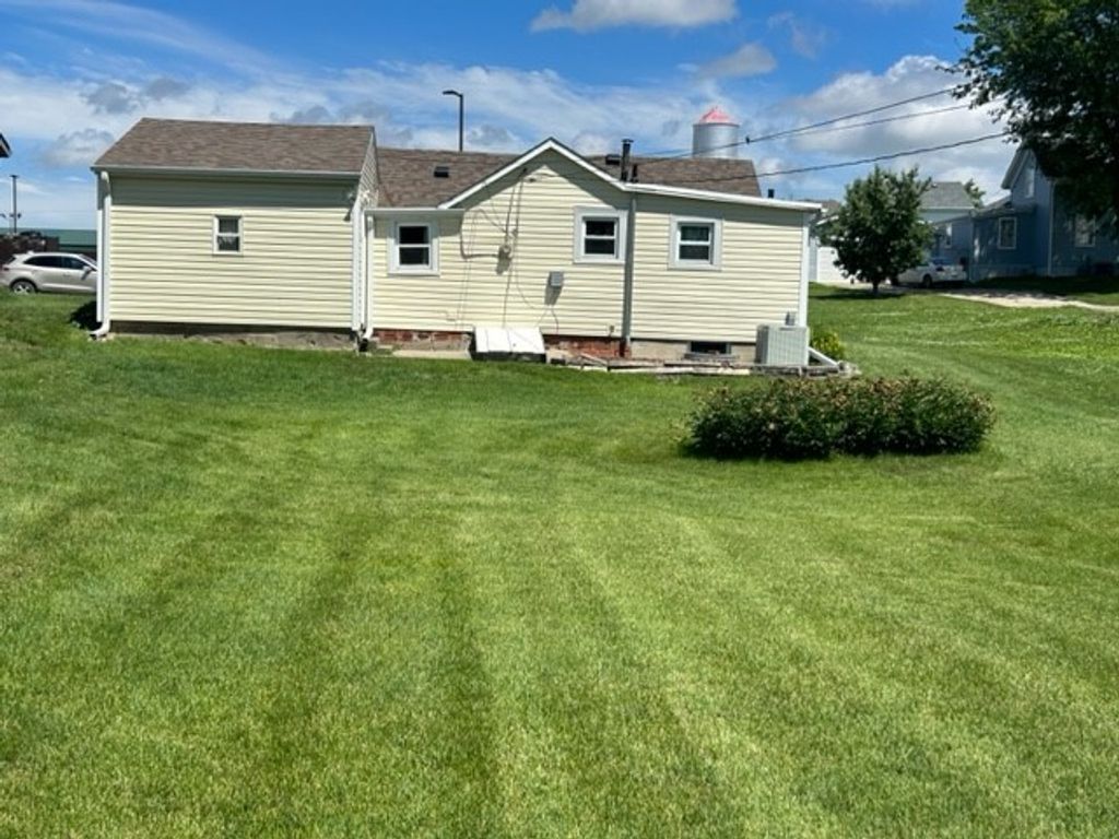 711 Spring Street, Grinnell, IA 50112