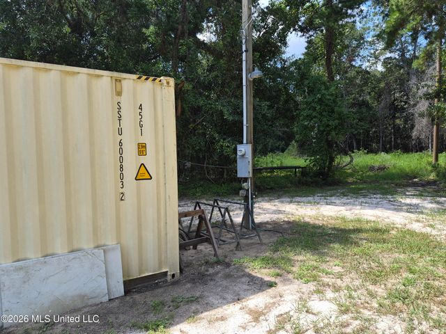 13756 River Road, Gulfport, MS 39503