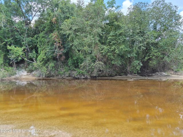 13756 River Road, Gulfport, MS 39503