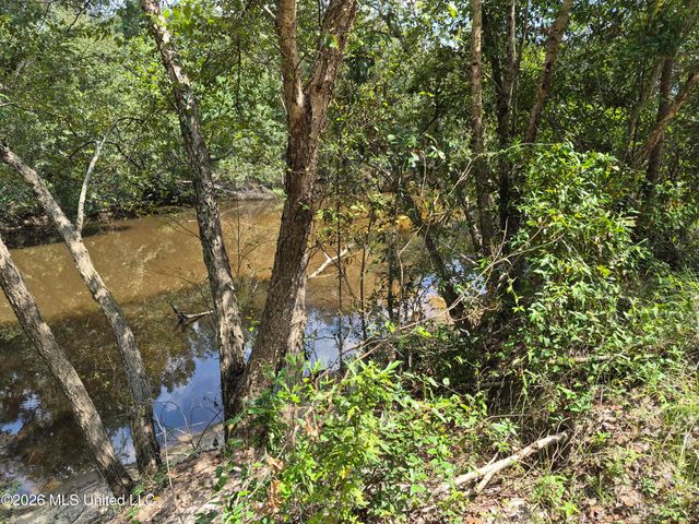 13756 River Road, Gulfport, MS 39503