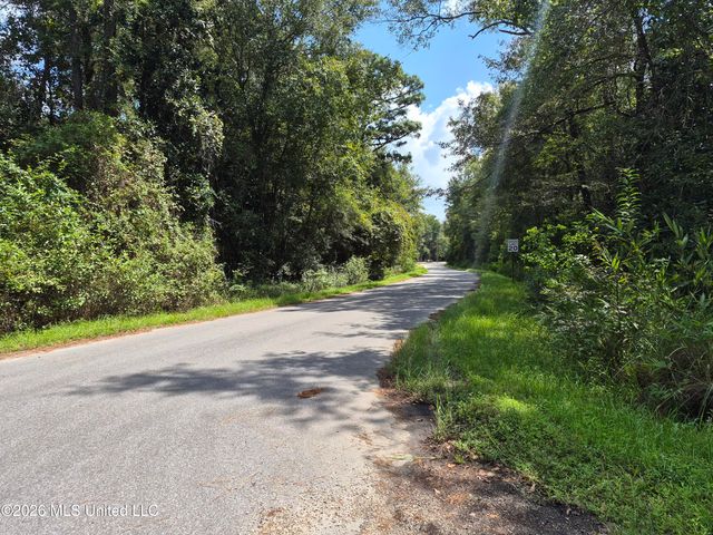 13756 River Road, Gulfport, MS 39503
