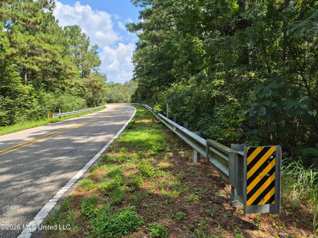 13756 River Road, Gulfport, MS 39503