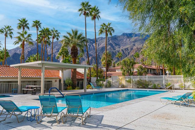 343 W Mariscal Road, Palm Springs, CA 92262