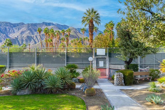 343 W Mariscal Road, Palm Springs, CA 92262