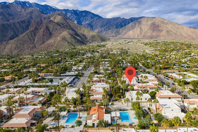 343 W Mariscal Road, Palm Springs, CA 92262