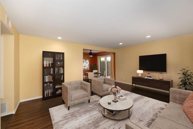 343 W Mariscal Road, Palm Springs, CA 92262