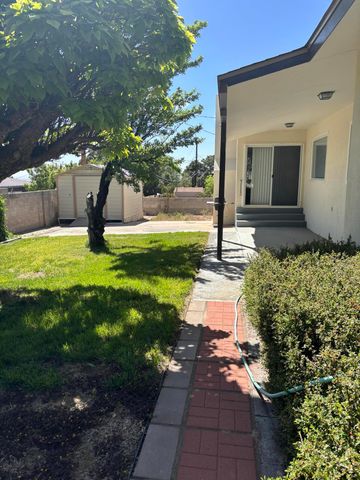 13012 Blackstone Road NE, Albuquerque, NM 87111