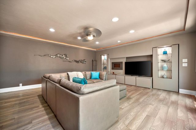 4505 Lake Park Drive, Arlington, TX 76016