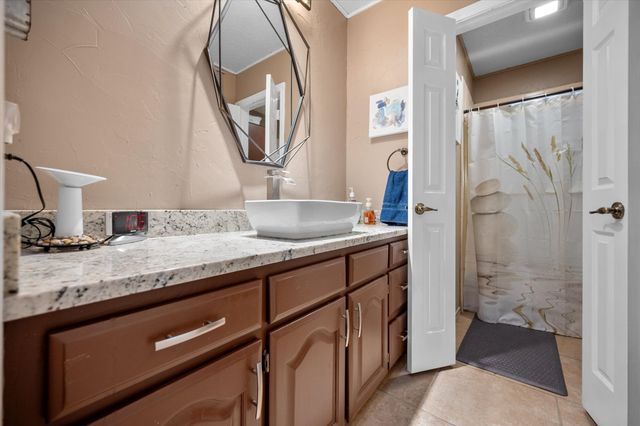 4505 Lake Park Drive, Arlington, TX 76016
