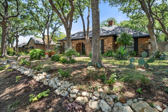 4505 Lake Park Drive, Arlington, TX 76016