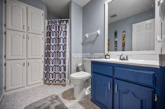 4505 Lake Park Drive, Arlington, TX 76016