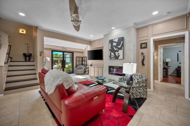4505 Lake Park Drive, Arlington, TX 76016