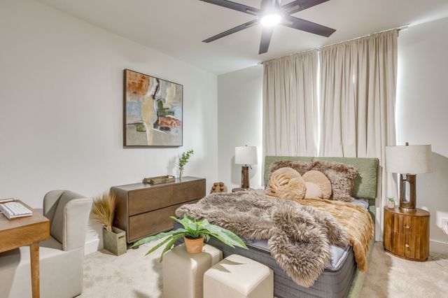 301 Paint Pony Trail N, Fort Worth, TX 76108