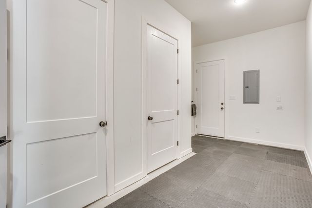 301 Paint Pony Trail N, Fort Worth, TX 76108