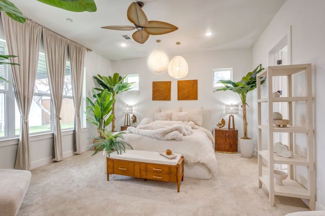 301 Paint Pony Trail N, Fort Worth, TX 76108