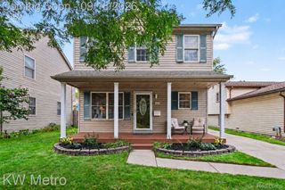 3747 Royal Avenue, Berkley, MI 48072