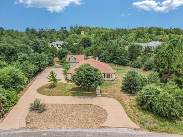 167 Manawianui DR, Bastrop, TX 78602