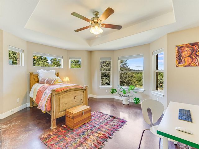 167 Manawianui DR, Bastrop, TX 78602