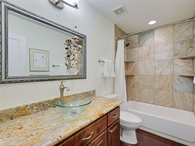 167 Manawianui DR, Bastrop, TX 78602