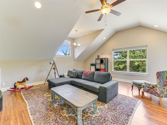167 Manawianui DR, Bastrop, TX 78602