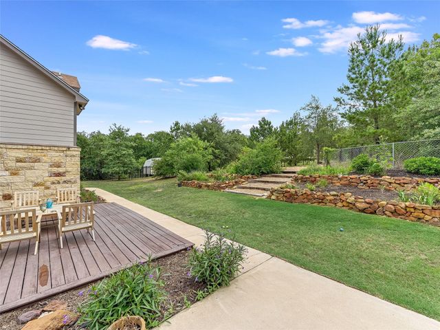167 Manawianui DR, Bastrop, TX 78602
