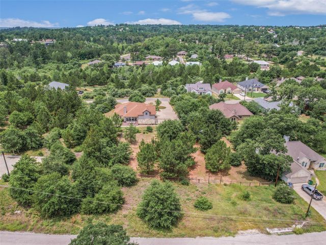 167 Manawianui DR, Bastrop, TX 78602