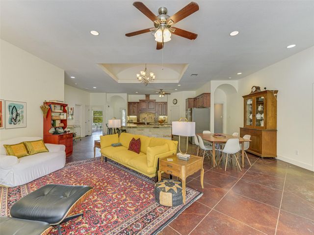 167 Manawianui DR, Bastrop, TX 78602
