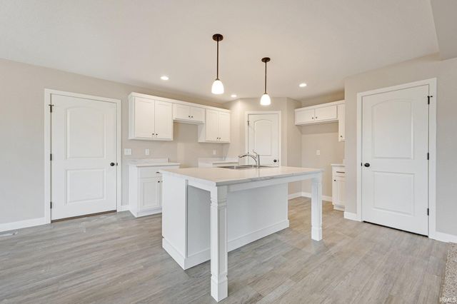 4805 Falcon Parkway, New Haven, IN 46774