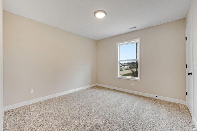 4805 Falcon Parkway, New Haven, IN 46774