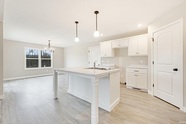 4805 Falcon Parkway, New Haven, IN 46774