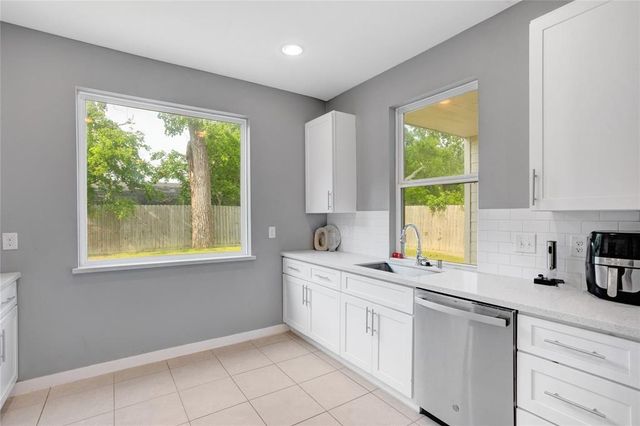 4625 Mallow Street, Houston, TX 77051