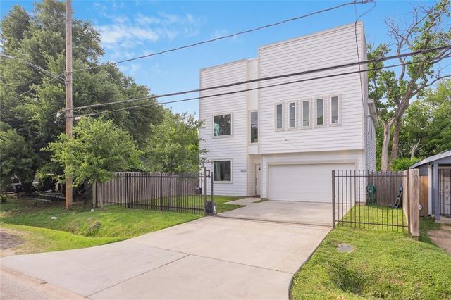 4625 Mallow Street, Houston, TX 77051