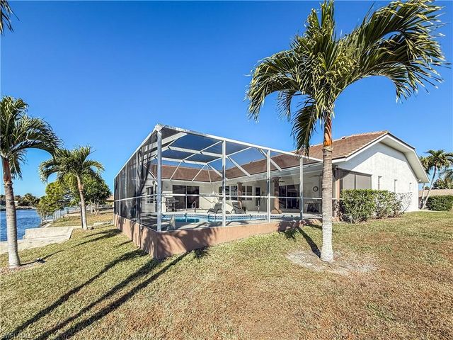 2030 SE 6th LN, Cape Coral, FL 33990