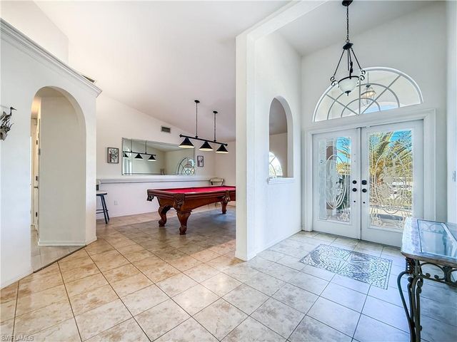 2030 SE 6th LN, Cape Coral, FL 33990