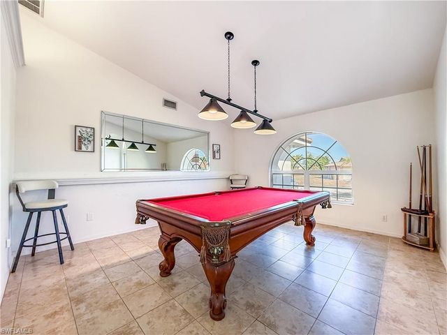 2030 SE 6th LN, Cape Coral, FL 33990