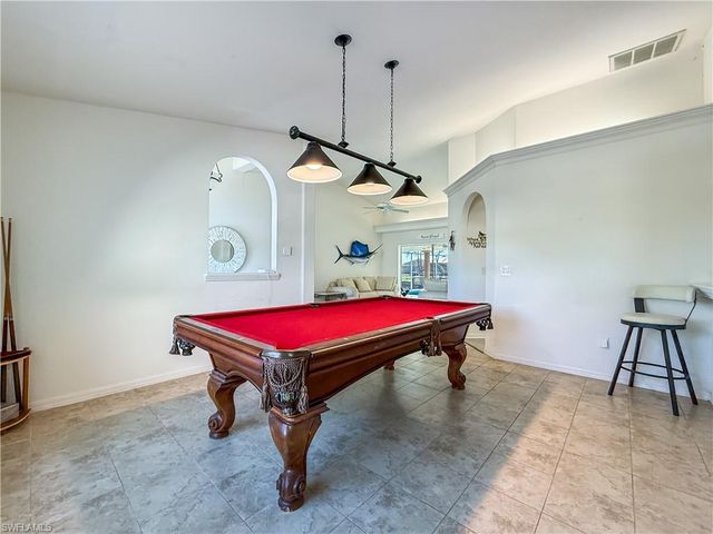 2030 SE 6th LN, Cape Coral, FL 33990