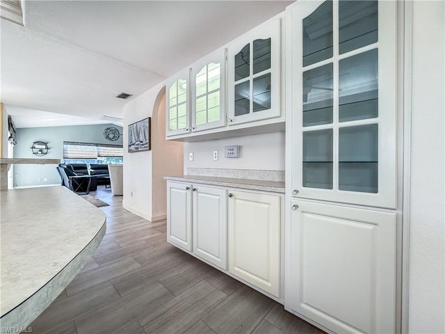 2030 SE 6th LN, Cape Coral, FL 33990