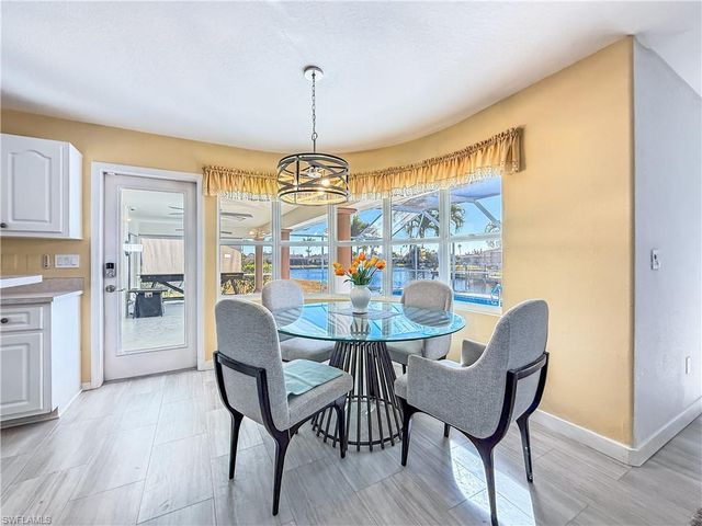 2030 SE 6th LN, Cape Coral, FL 33990