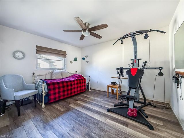 2030 SE 6th LN, Cape Coral, FL 33990