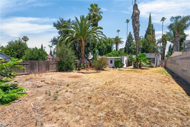 3956 Beechwood, Riverside, CA 92506