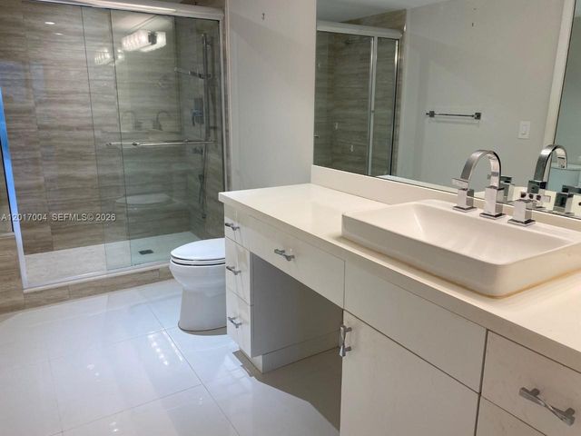 881 Ocean Dr 10E, Key Biscayne, FL 33149