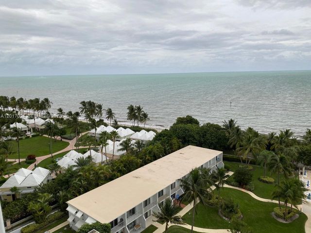 881 Ocean Dr 10E, Key Biscayne, FL 33149