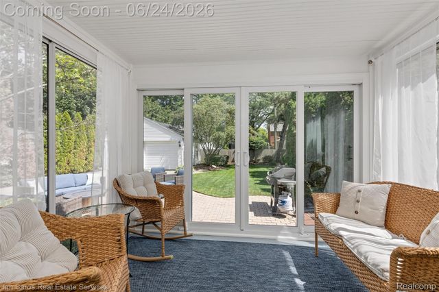 461 Allard Road, Grosse Pointe Farms, MI 48236
