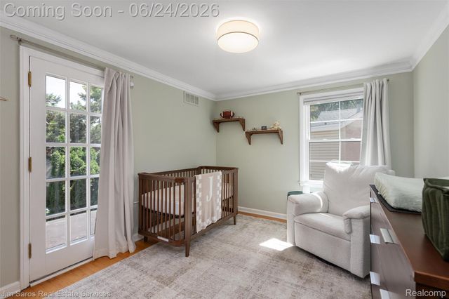 461 Allard Road, Grosse Pointe Farms, MI 48236