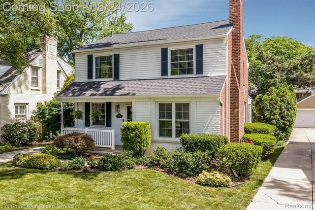 461 Allard Road, Grosse Pointe Farms, MI 48236