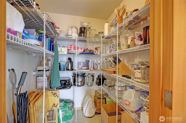 510 Sunnycrest Lane, Camano Island, WA 98282
