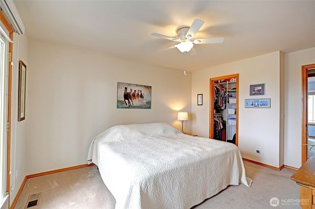 510 Sunnycrest Lane, Camano Island, WA 98282